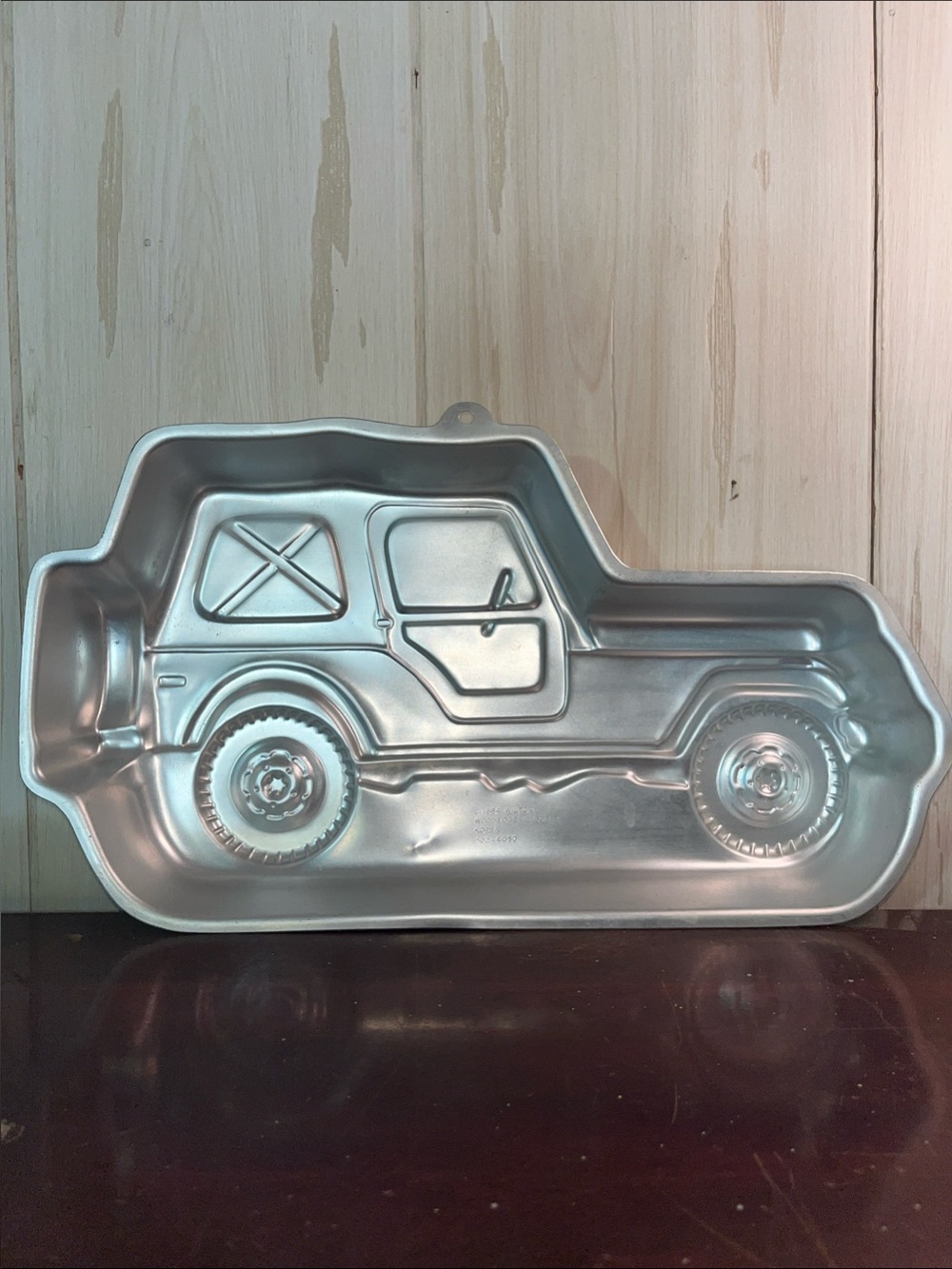 Wilton Silver Jeep Truck Cake Pan
